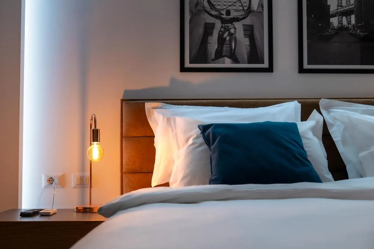 Skanderbeg Square Modern App - The Nest Tirana Appartement