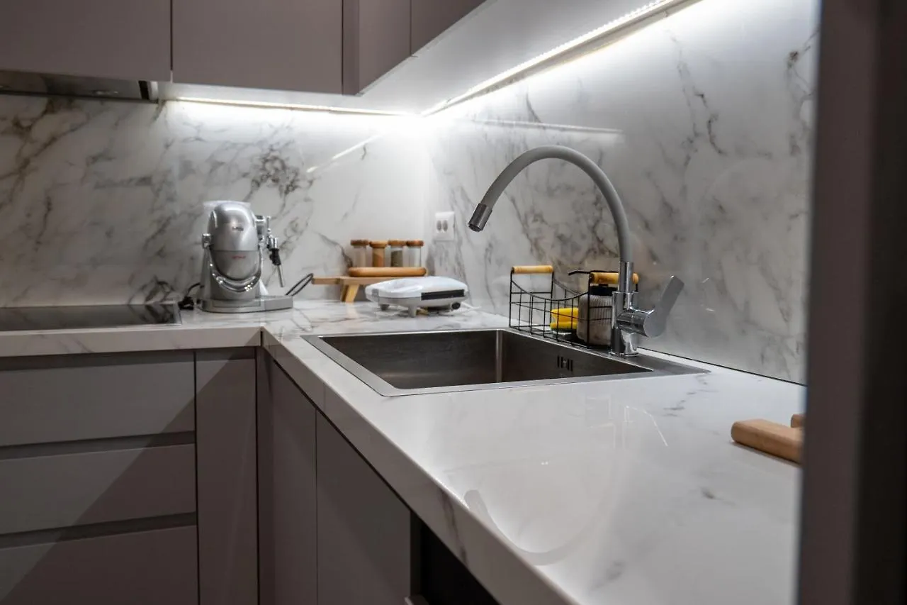 Skanderbeg Square Modern App - The Nest Tirana Appartement
